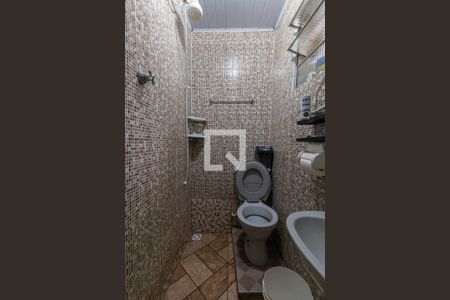 Casa para alugar com 150m², 3 quartos e 1 vaga Casa para alugar com 150m², 3 quartos e 1 vagaBanheiro de Serviço