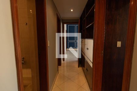 Corredor de apartamento à venda com 3 quartos, 100m² em Maracanã, Rio de Janeiro