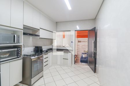 Casa à venda com 435m², 3 quartos e 2 vagas Casa à venda com 435m², 3 quartos e 2 vagasCozinha