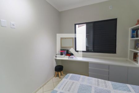 Casa à venda com 435m², 3 quartos e 2 vagas Casa à venda com 435m², 3 quartos e 2 vagasQuarto 2