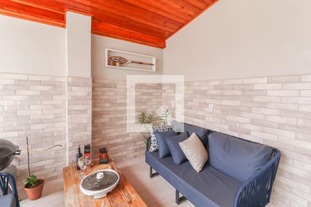 Casa à venda com 435m², 3 quartos e 2 vagas Casa à venda com 435m², 3 quartos e 2 vagasQuintal