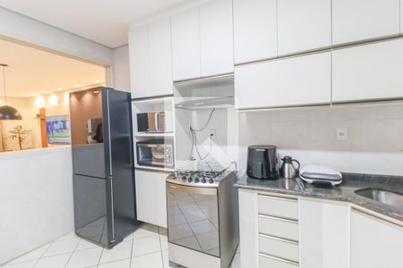 Casa à venda com 435m², 3 quartos e 2 vagas Casa à venda com 435m², 3 quartos e 2 vagasCozinha