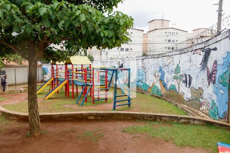 Apartamento para alugar com 46m², 2 quartos e 1 vaga Apartamento para alugar com 46m², 2 quartos e 1 vagaÁrea comum - Playground