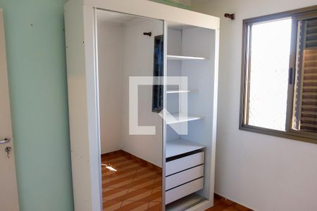 Quarto 2 de apartamento para alugar com 2 quartos, 46m² em Novo Osasco, Osasco