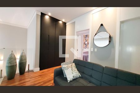 Casa de condomínio à venda com 329m², 4 quartos e 4 vagasAcesso as Suites