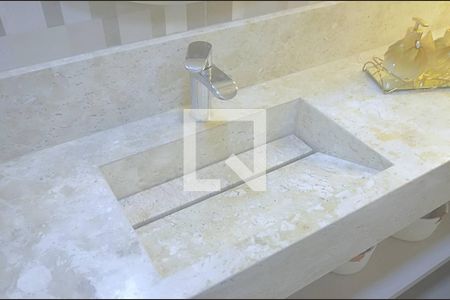 Apartamento à venda com 76m², 3 quartos e 2 vagasBanheiro Social