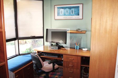 Apartamento à venda com 280m², 3 quartos e 4 vagasEscritório na Cobertura