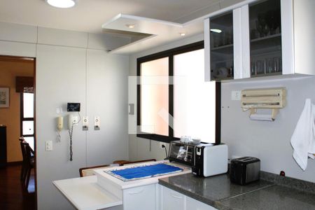 Apartamento à venda com 280m², 3 quartos e 4 vagasCozinha