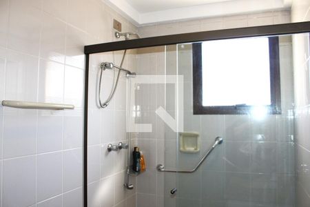 Apartamento à venda com 280m², 3 quartos e 4 vagasBanheiro da Suíte 2