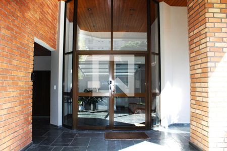 Apartamento à venda com 280m², 3 quartos e 4 vagasPorta de entrada