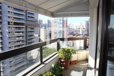 Apartamento à venda com 280m², 3 quartos e 4 vagasSacada da Cobertura