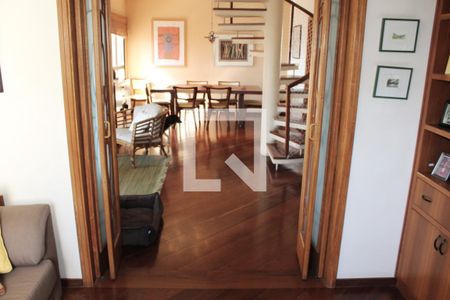 Apartamento à venda com 280m², 3 quartos e 4 vagasSala