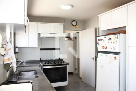 Apartamento à venda com 280m², 3 quartos e 4 vagasCozinha