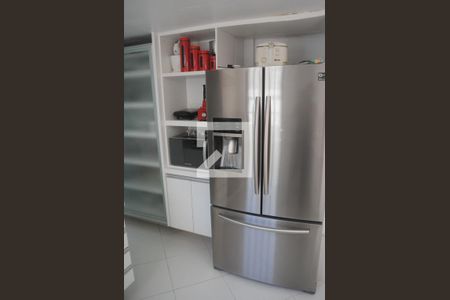 Casa para alugar com 400m², 4 quartos e 3 vagasCozinha 