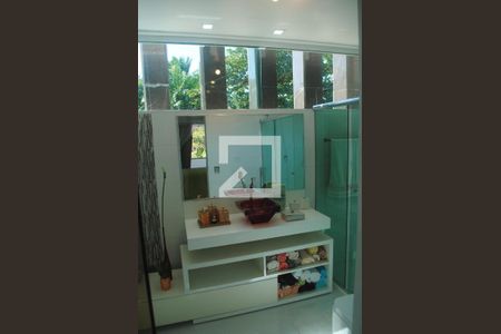 Casa para alugar com 400m², 4 quartos e 3 vagasBanheiro da Suíte 1