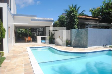 Casa para alugar com 400m², 4 quartos e 3 vagas Piscina