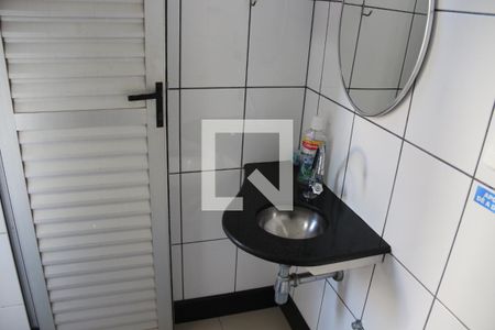 Casa para alugar com 250m², 3 quartos e 6 vagasBanheiro de Serviço