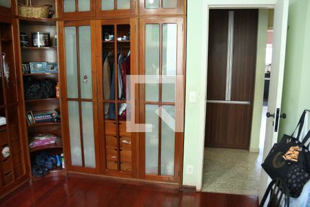 Casa para alugar com 250m², 3 quartos e 6 vagasQuarto 2