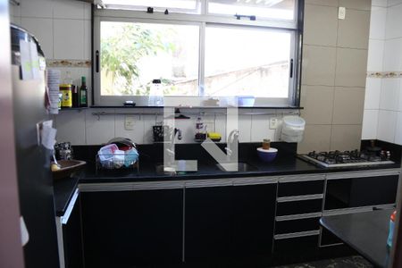 Casa para alugar com 250m², 3 quartos e 6 vagasCozinha