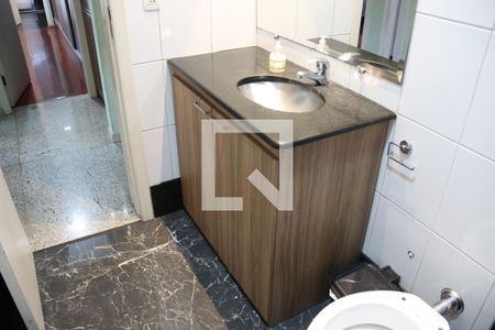 Casa para alugar com 250m², 3 quartos e 6 vagasBanheiro 1