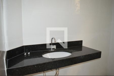 Casa à venda com 210m², 3 quartos e 2 vagasBanheiro Social