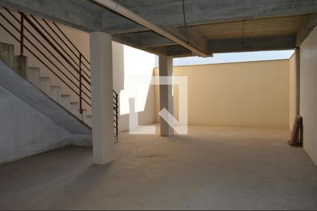 Casa à venda com 210m², 3 quartos e 2 vagasQuintal