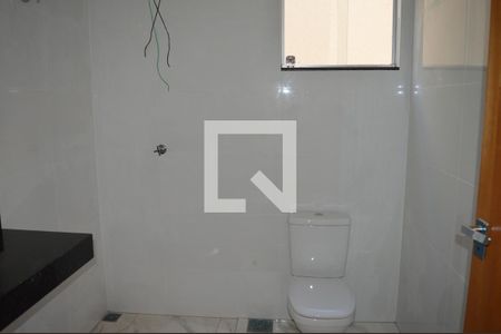 Casa à venda com 210m², 3 quartos e 2 vagasBanheiro Social