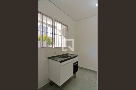 Studio para alugar com 30m², 1 quarto e sem vaga Studio para alugar com 30m², 1 quarto e sem vagaCozinha e Área de Serviço