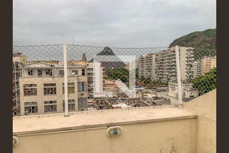 Apartamento à venda com 40m², 1 quarto e sem vaga Apartamento à venda com 40m², 1 quarto e sem vagaTerraço