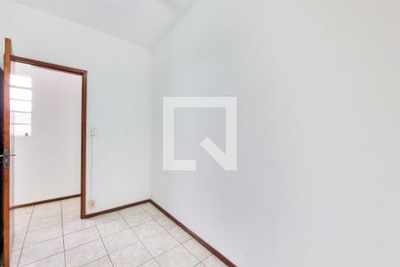 Casa para alugar com 100m², 3 quartos e 2 vagasQuarto 2