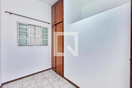 Casa para alugar com 100m², 3 quartos e 2 vagasQuarto 2