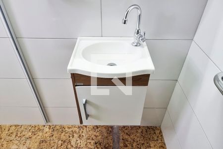 Casa para alugar com 100m², 3 quartos e 2 vagasBanheiro
