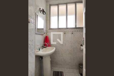 Apartamento à venda com 100m², 3 quartos e 1 vaga Apartamento à venda com 100m², 3 quartos e 1 vagaBanheiro Corredor