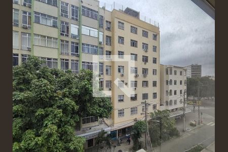 Apartamento à venda com 100m², 3 quartos e 1 vaga Apartamento à venda com 100m², 3 quartos e 1 vagaVista do Quarto 2