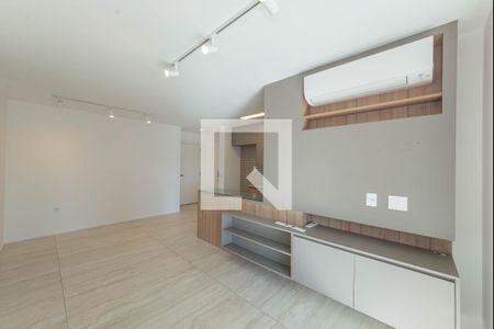 Sala de apartamento para alugar com 2 quartos, 69m² em Jardim das Acácias, São Paulo