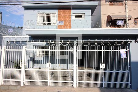 Casa para alugar com 100m², 3 quartos e 2 vagasFachada 