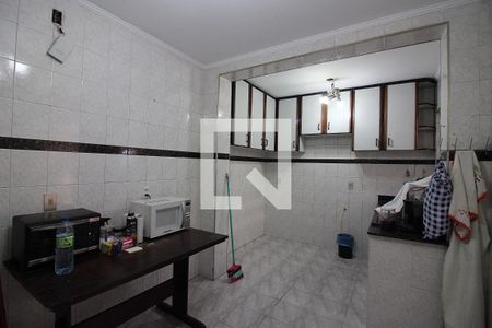 Casa para alugar com 100m², 3 quartos e 2 vagasCozinha 