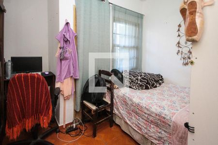 Casa à venda com 150m², 3 quartos e 8 vagas Casa à venda com 150m², 3 quartos e 8 vagasQuarto 02