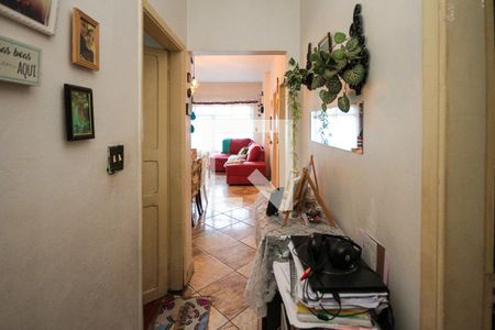 Casa à venda com 150m², 3 quartos e 8 vagas Casa à venda com 150m², 3 quartos e 8 vagasCorredor