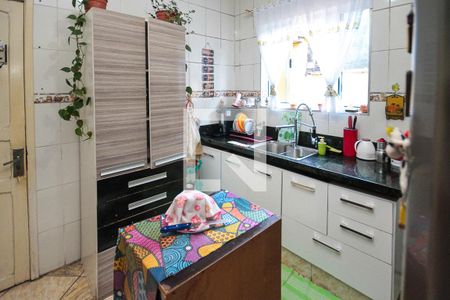 Casa à venda com 150m², 3 quartos e 8 vagas Casa à venda com 150m², 3 quartos e 8 vagasCozinha