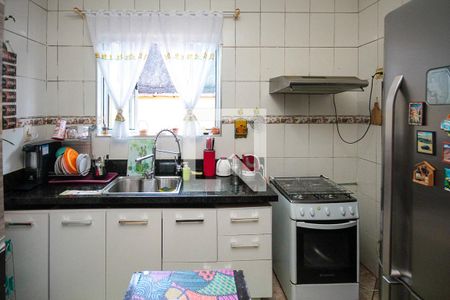 Casa à venda com 150m², 3 quartos e 8 vagas Casa à venda com 150m², 3 quartos e 8 vagasCozinha