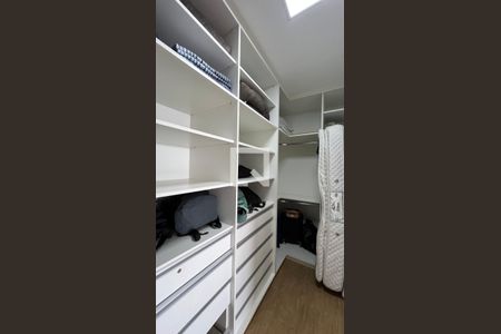 Apartamento à venda com 84m², 2 quartos e 2 vagasCloset