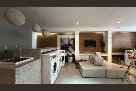 Apartamento à venda com 84m², 2 quartos e 2 vagasLavanderia