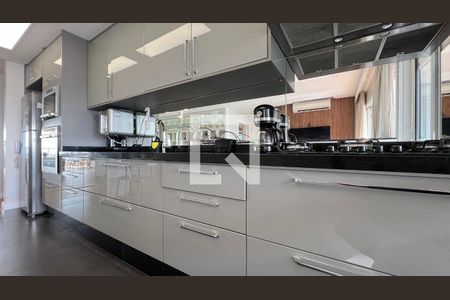 Apartamento à venda com 84m², 2 quartos e 2 vagasCozinha