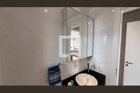 Apartamento à venda com 84m², 2 quartos e 2 vagasBanheiro da Suíte