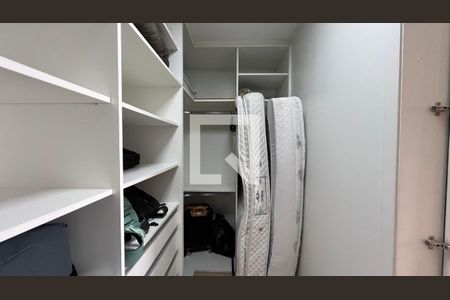 Apartamento à venda com 84m², 2 quartos e 2 vagasCloset