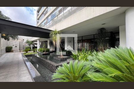 Apartamento à venda com 84m², 2 quartos e 2 vagasHall de entrada