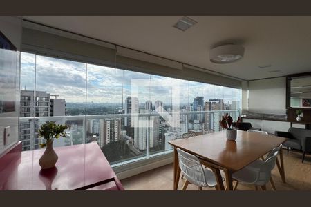 Apartamento à venda com 84m², 2 quartos e 2 vagasVaranda