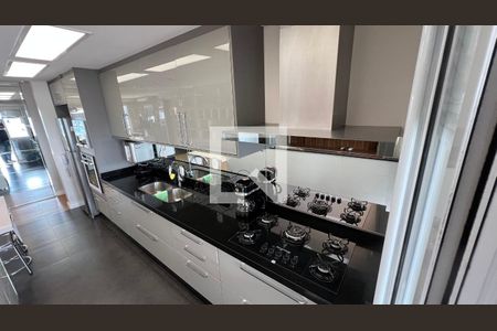Apartamento à venda com 84m², 2 quartos e 2 vagasCozinha