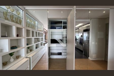 Apartamento à venda com 84m², 2 quartos e 2 vagasCloset